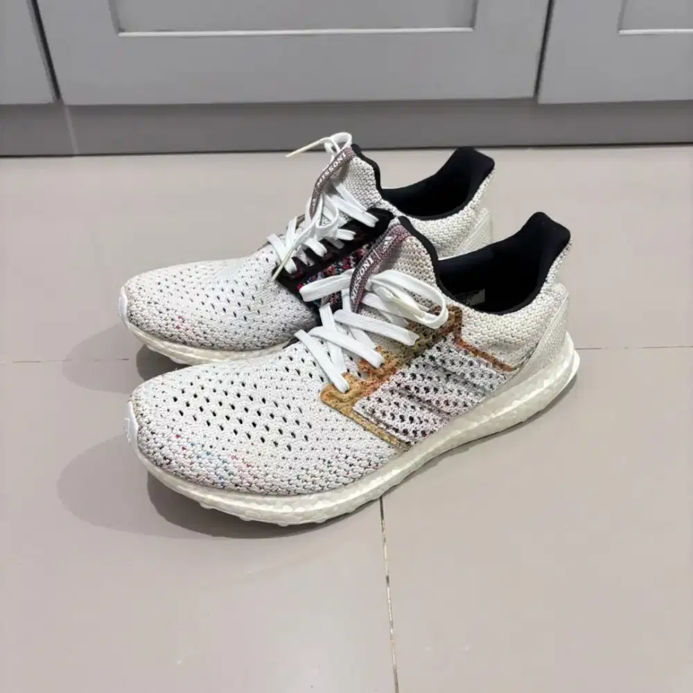 (LIGHTLY USED) SEPATU ADIDAS ULTRABOOST X MISSONI