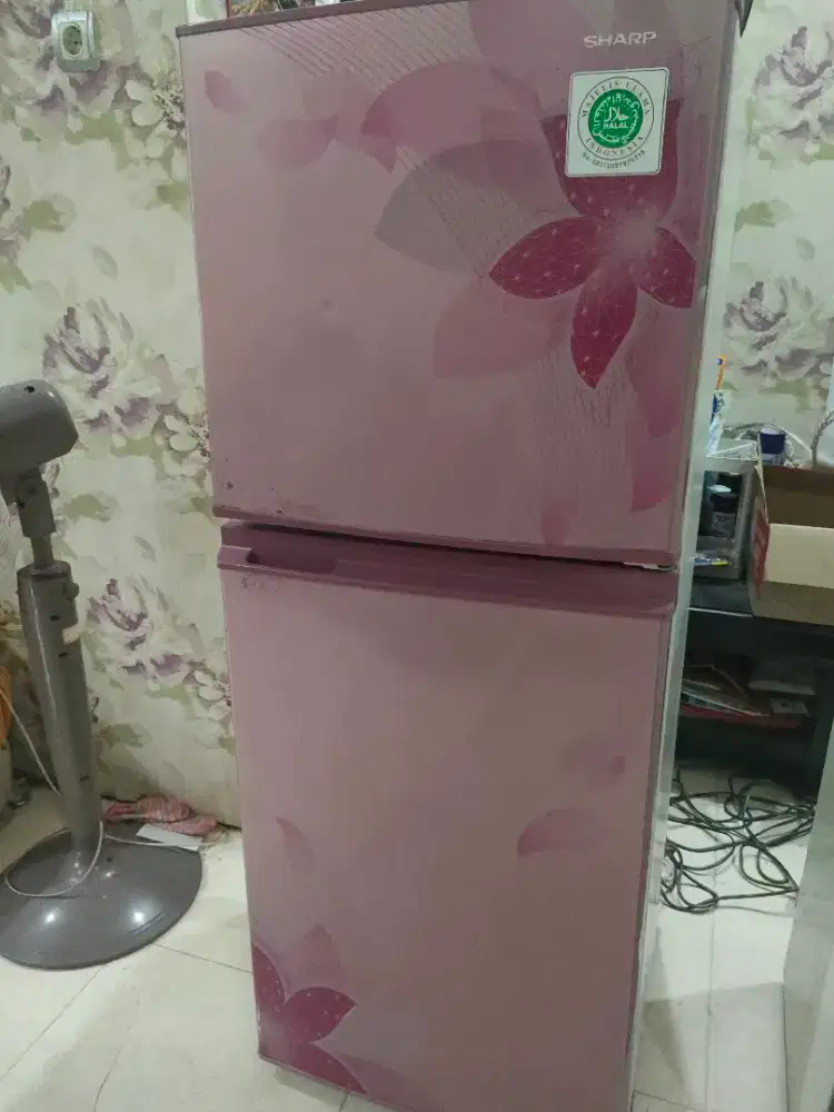 Kulkas 2 pintu sharp siap pakai