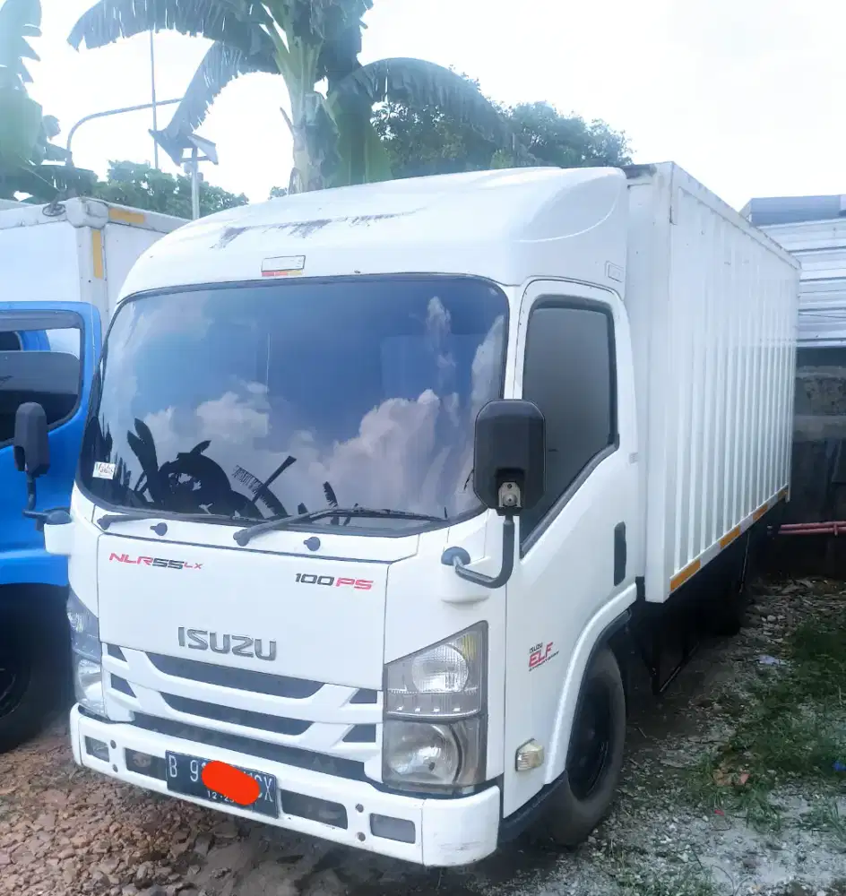 Isuzu giga engkel 4 ban long box besi th 2020