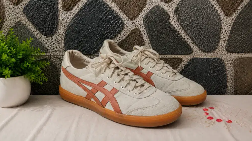 Sepatu onitsuka tokuten