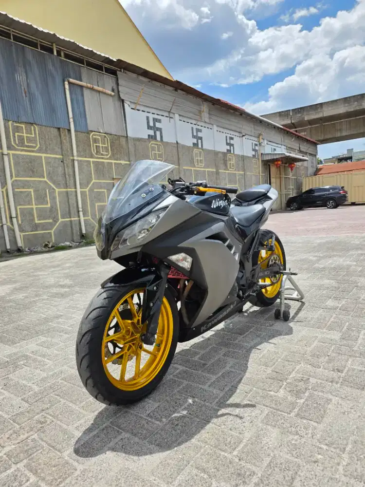 Kawasaki Ninja 250 FI Hitam 2014