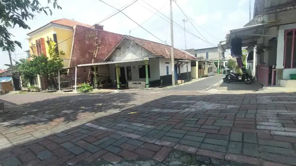 Tanah strategis potensial belakang kampus UNS