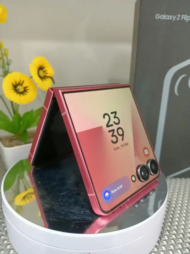 SAMSUNG Z FLIP 7 12/256 SUPER MULUS