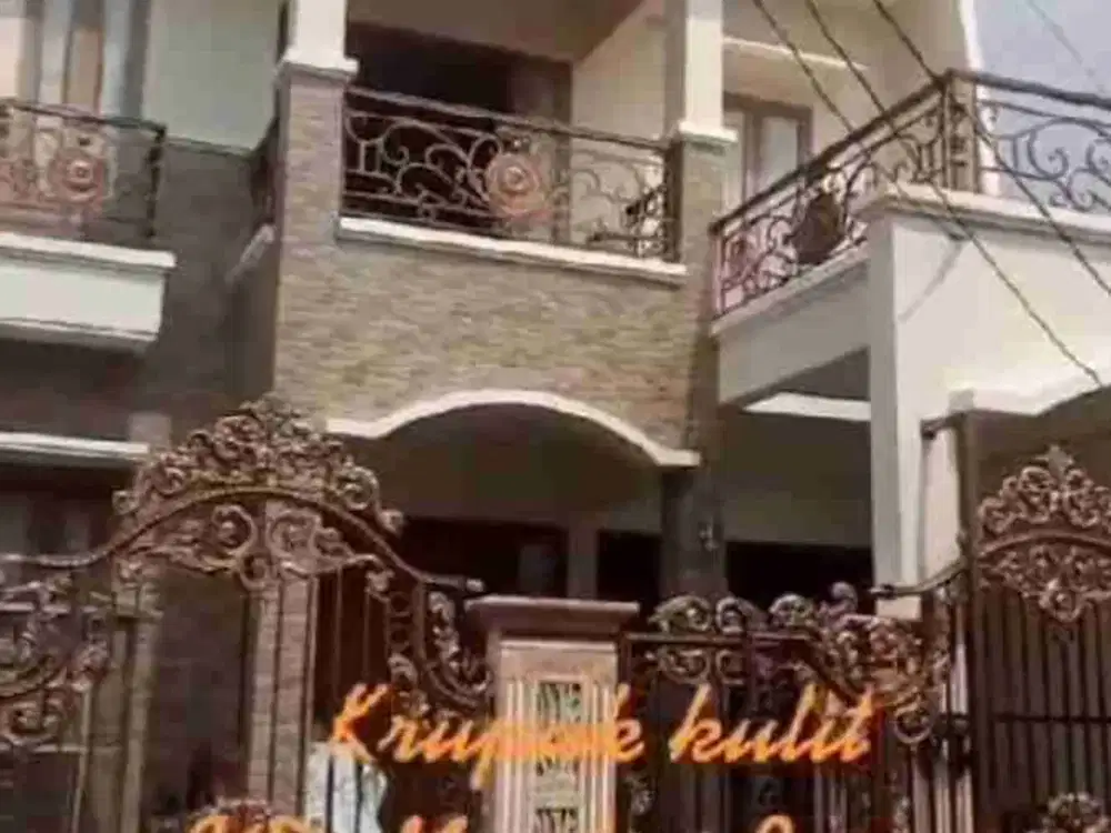 RUMAH MEWAH DI ANEKA ELOK PENGGILINGAN