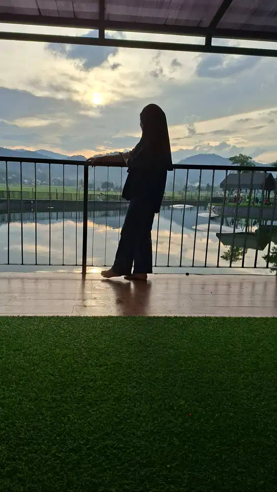 Menerima jasa pengasuh bayi seharian