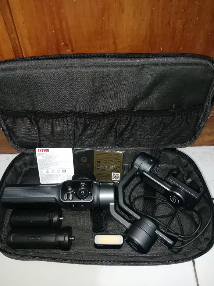 dijual stabilizer (gimbal HP) merk zhiyun smooth