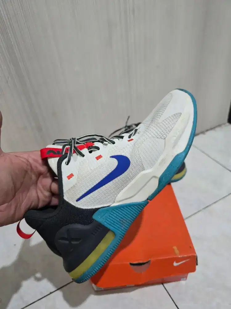 M Nike MAX alpha Trainers 5