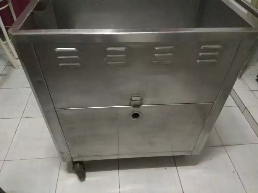1 unit Alat pemanas dimsum material stainless,  brg IMPORT (bekas)