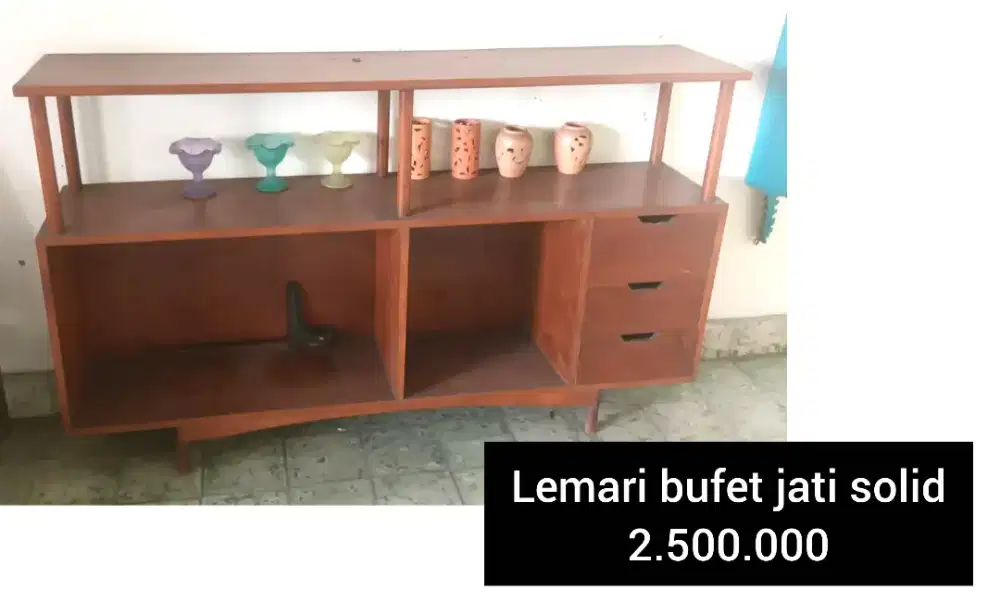 Lemari bufet jati