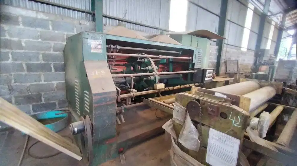 Dijual Mesin Kayu Turning sander Taiwan ( second ) harga Rp 100 juta