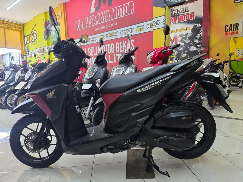 Only cash * Vario 150 tahun 2016