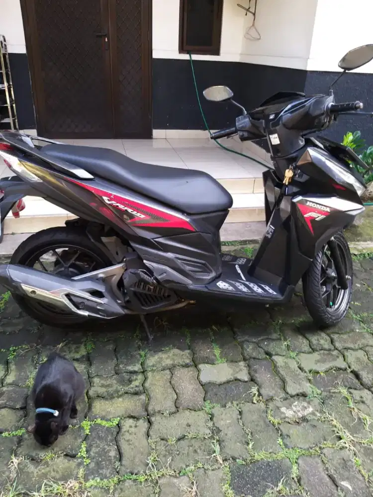 HONDA VARIO ESP 125 HITAM - MULUS - KILOMETER RENDAH, SIAP PAKAI