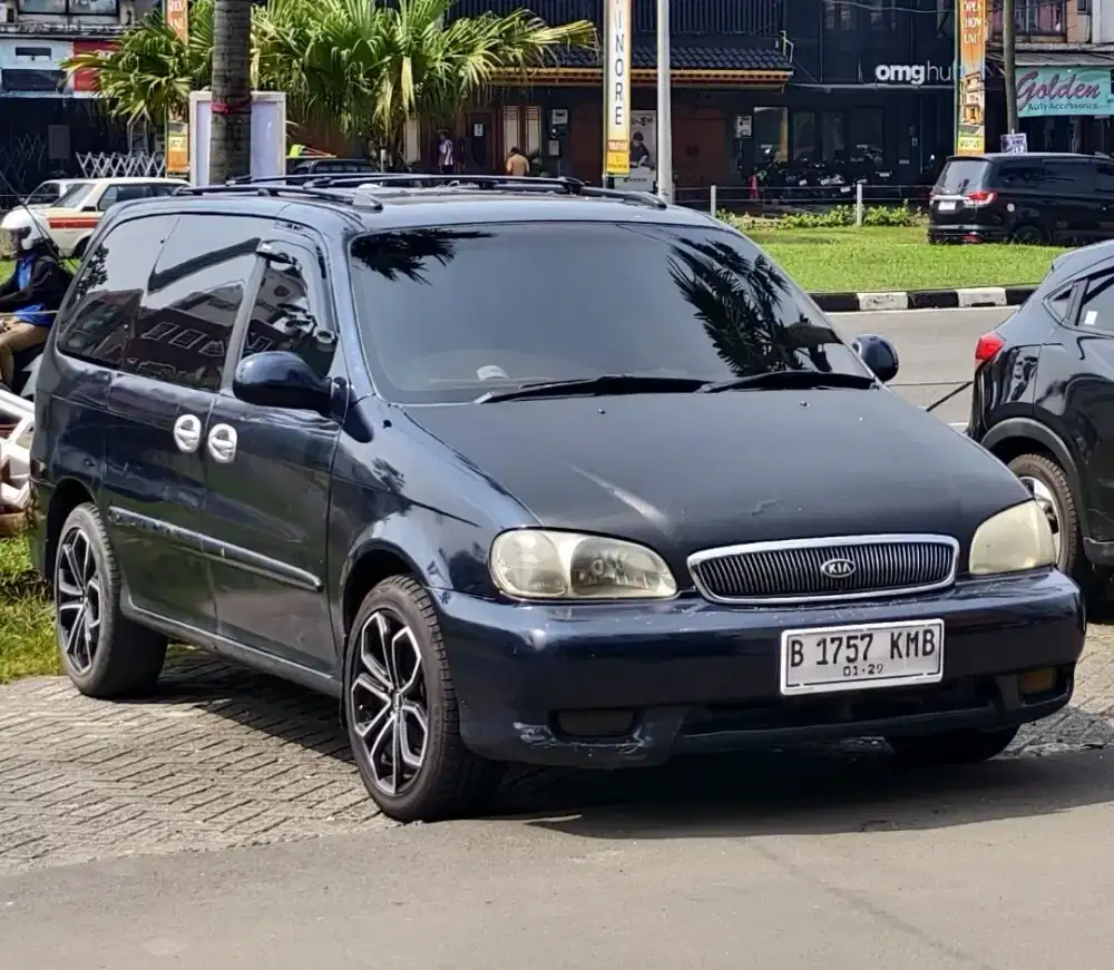 Kia Carnival 2002 Bensin