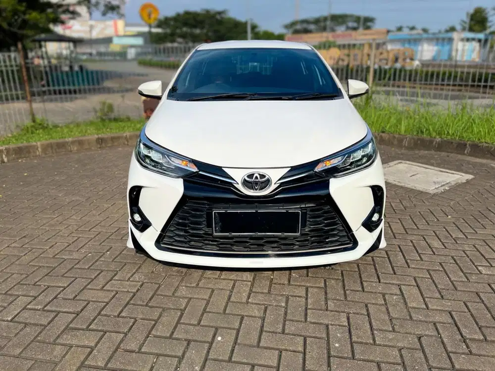 TOYOTA Yaris S GR at 2022 Putih
