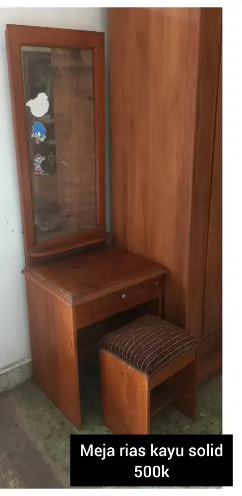 Meja rias kayu solid