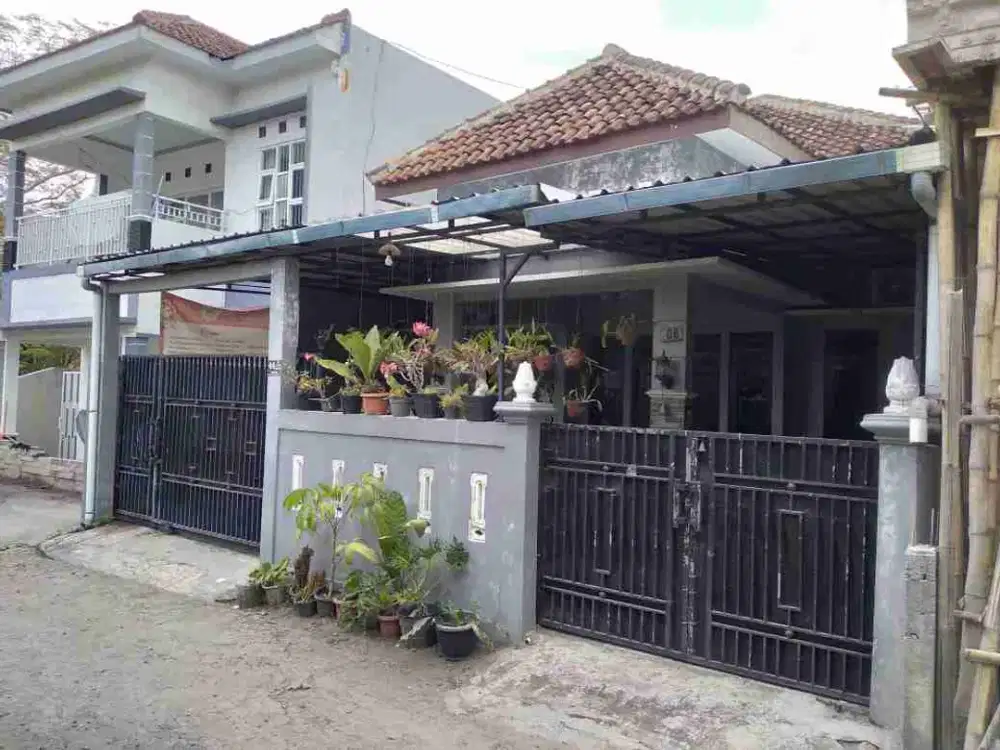 BU! Rumah 2 Lantai Area Maguwoharjo Dekat Jogjabay