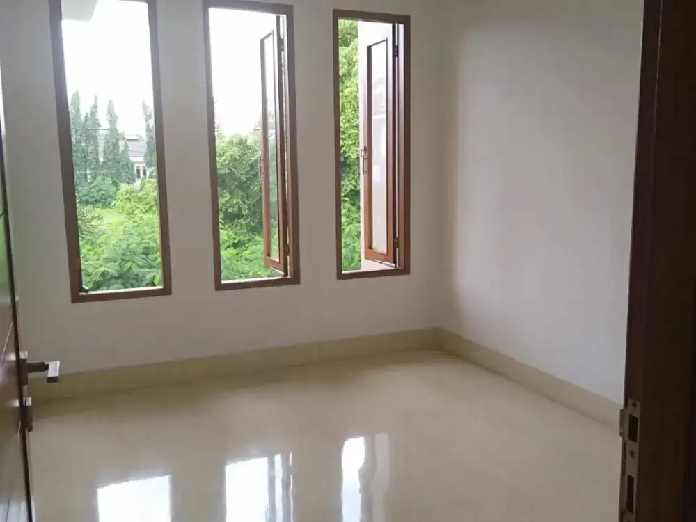Dijual Rumah Gres 2 Lantai di Kemang Timur, Jakarta Selatan
