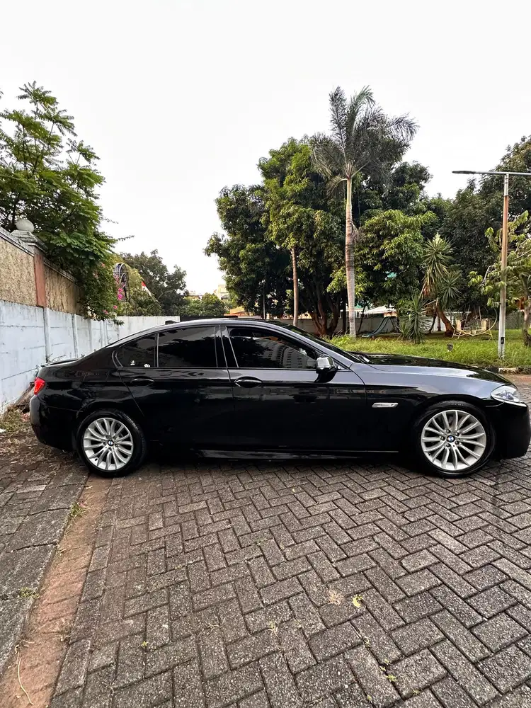BMW 528i 2016 Bensin