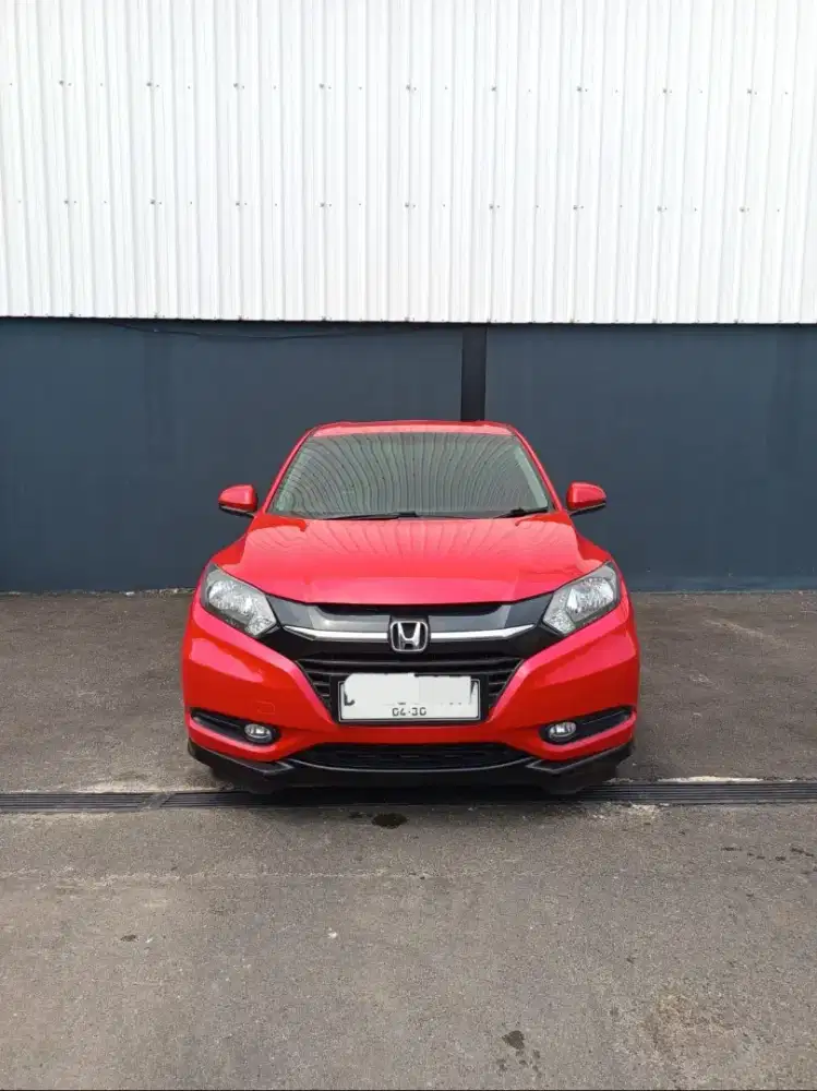 HONDA HRV E AT 2018 MERAH