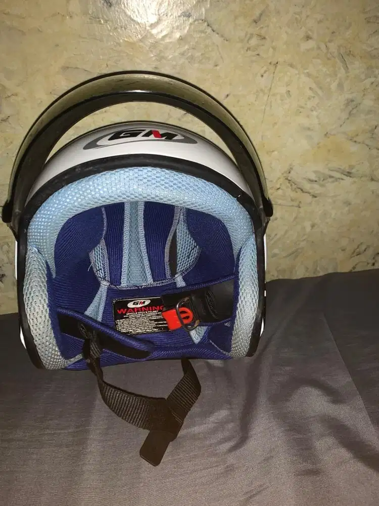 Helm GM anak cowok