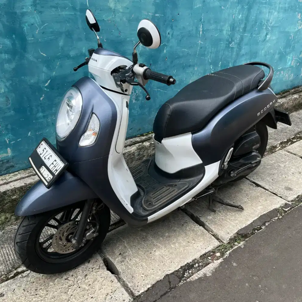 Scoopy CBS ISS tahun 2023 dijual surat lengkap Ciomas Bogor