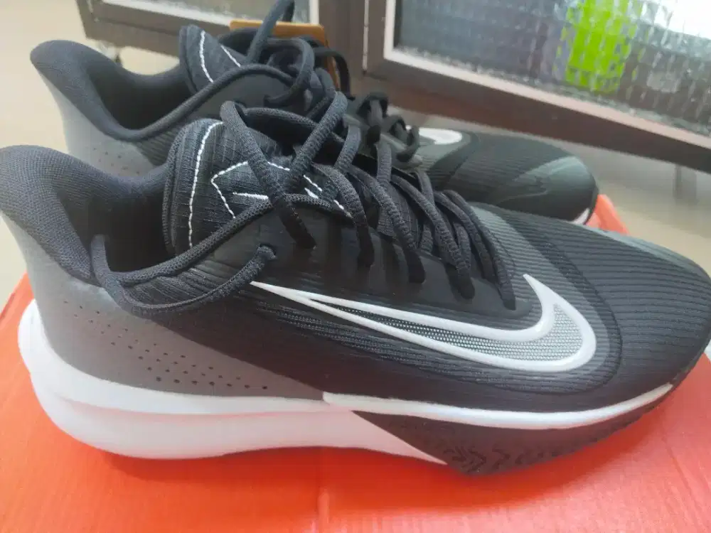 Jual Sepatu Bagus Nike Original (Sepatu basket / sepatu casual)