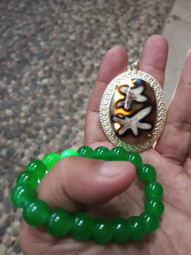 Batu Motif Gambar UNik
