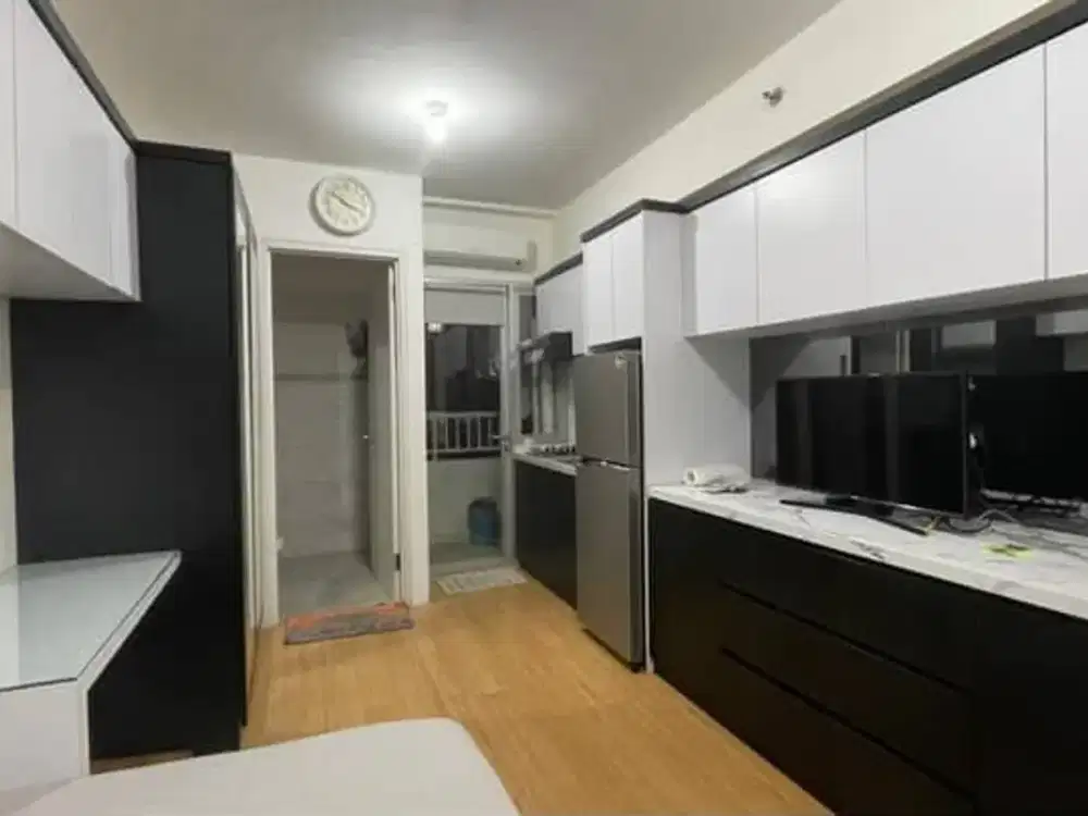 Apartemen Educity Stanford Pakuwon City dekat East Coast, Dharmahusada, Manyar (LLZ)
