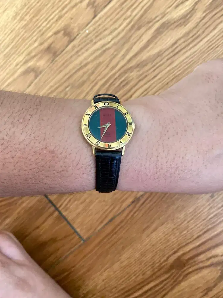 VINTAGE GOLD GUCCI 3000M
