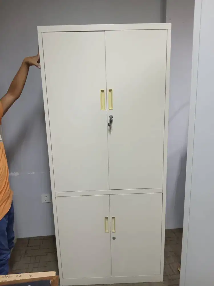Jual Lemari Arsip , Meja Kerja Single , Meja kaca