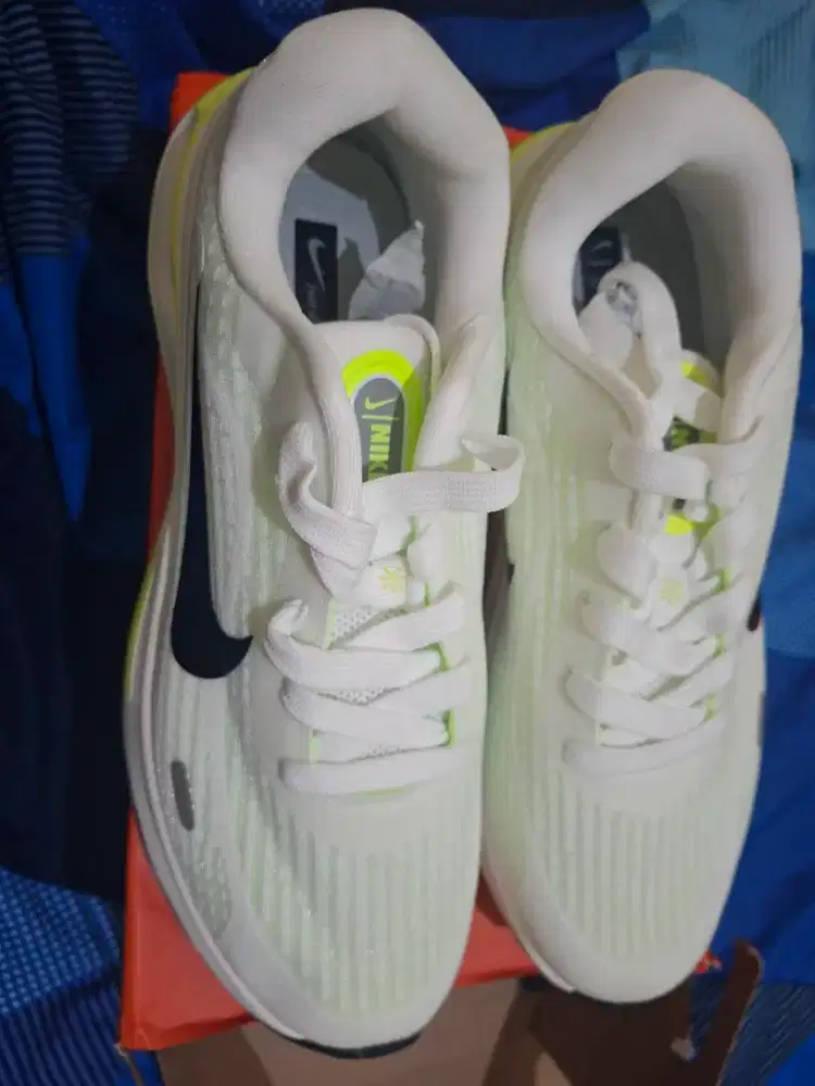 Sepatu nike runing