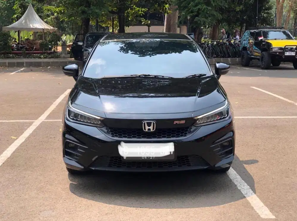 Dijual Honda City Hatchback 2022 AT warna Hitam