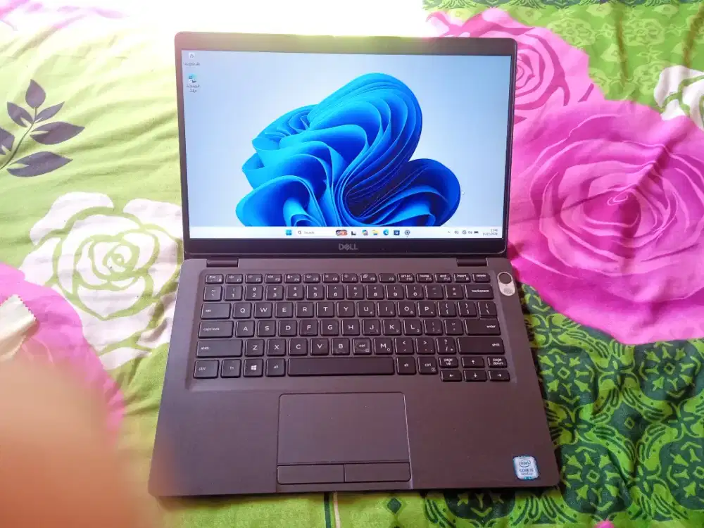 Dell Latitude 5300 core i5 gen8 Touchscreen