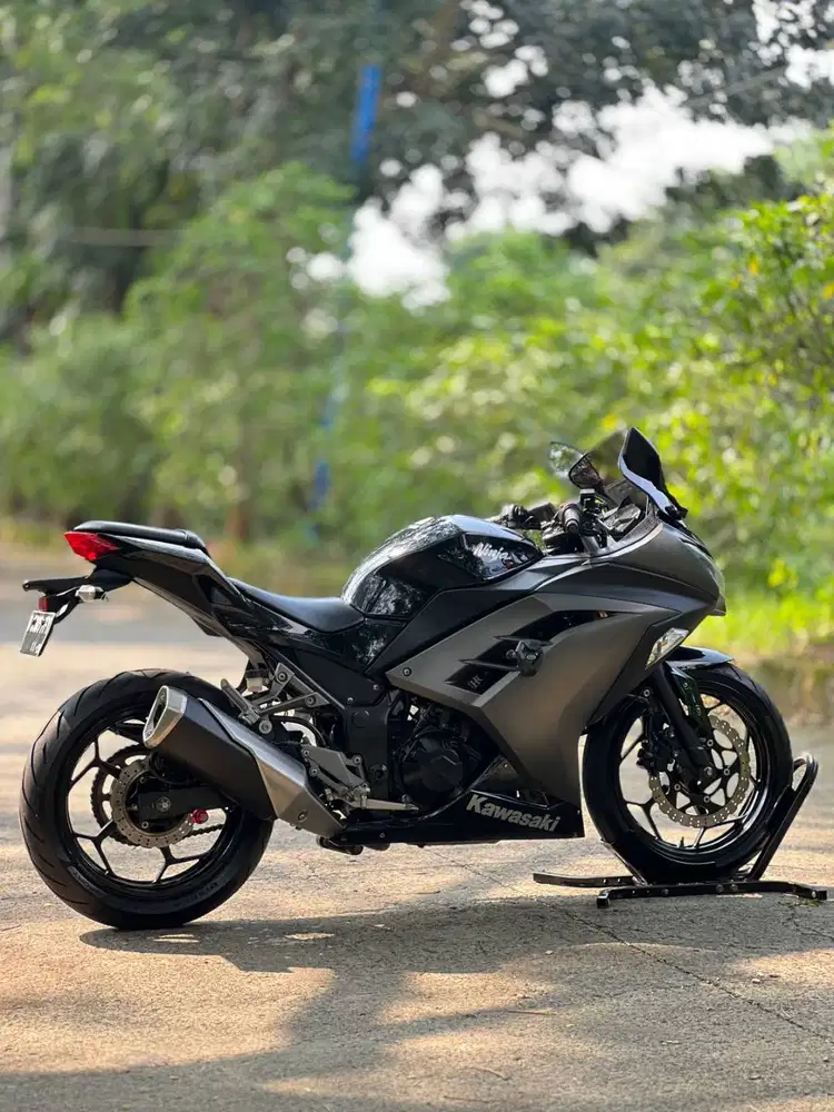 KM 12K AJA! KAWASAKI NINJA 250 FI OLD 2015 BLACK PAJAK ON SUPERB