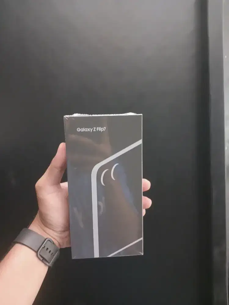 Galaxy Z Flip7 12/256GB. Promo Cashback 3,5 Juta