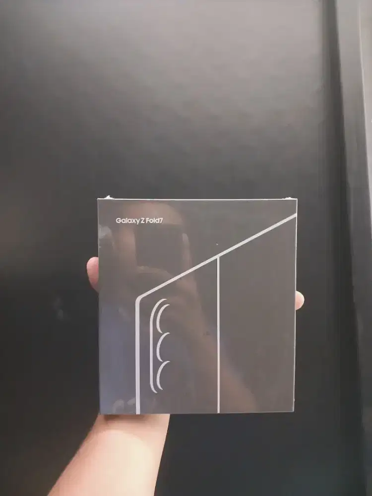 Galaxy Z Fold7 12/256GB. Promo Cashback 4 Juta