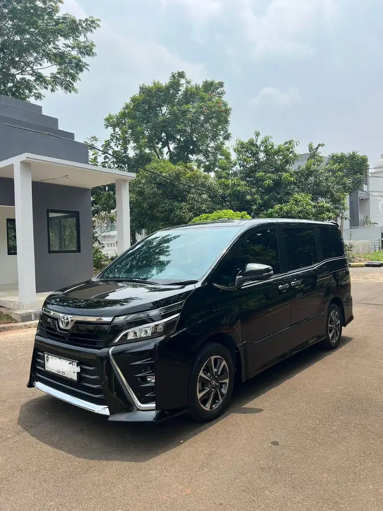Toyota Voxy 2018 Bensin