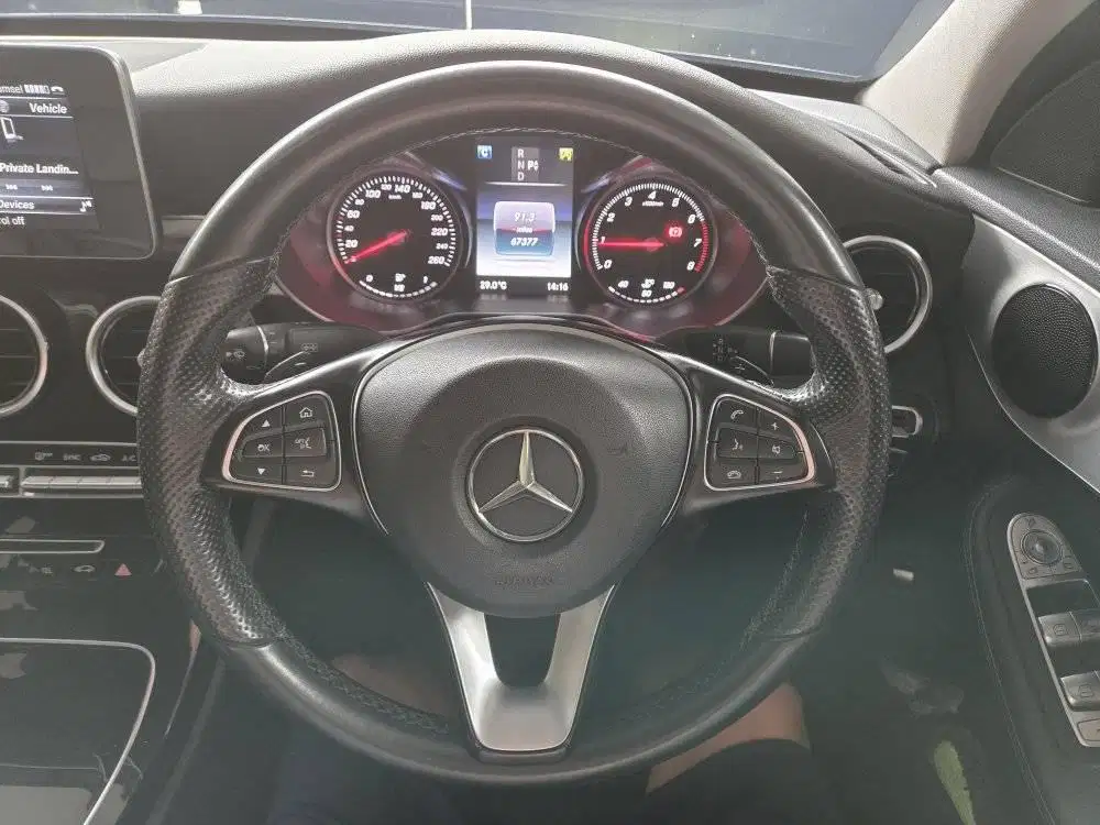 MERCY C200 W205 AVANTGARDE 2017  WELL MAINTAiNED FULL ORI