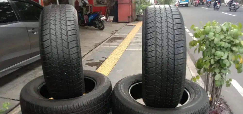 4ban Fortuner Pajero 265/60/R18 Bridgestone Dueler H/T 90% nik 2021