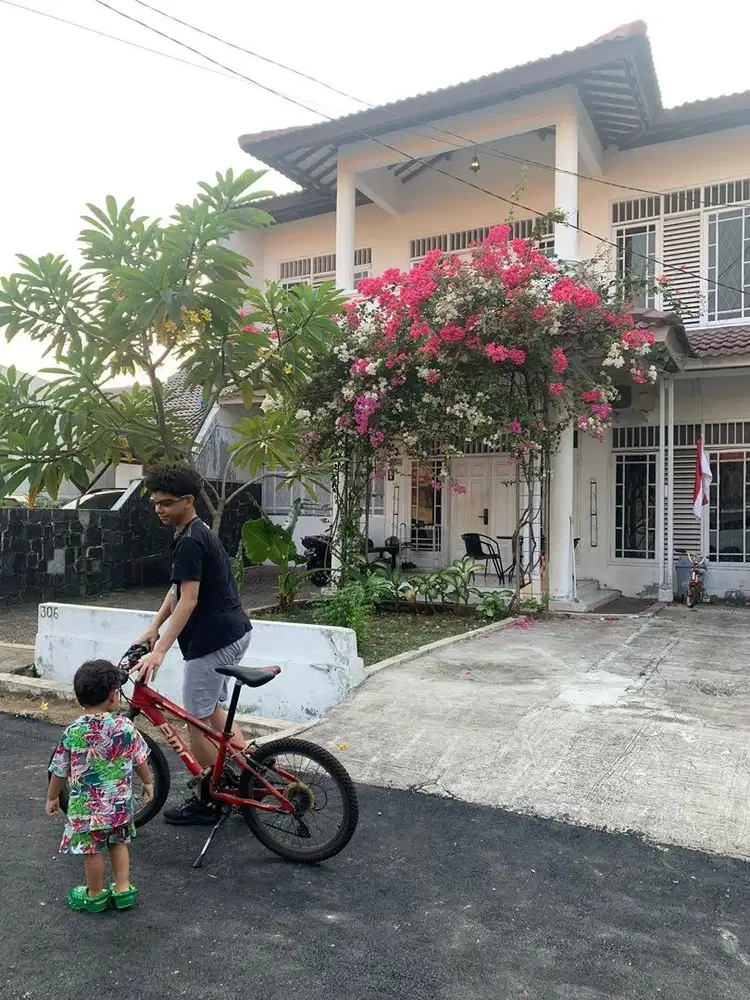 Disewakan Rumah di lantai 2 di Jaksel