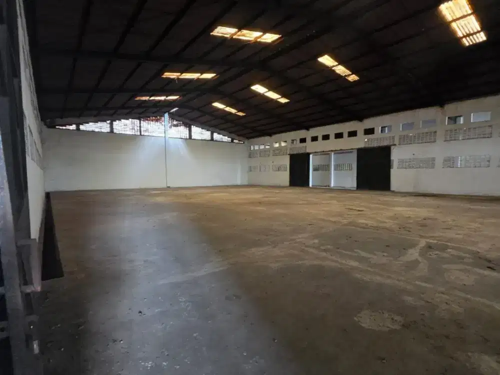 Dijual Cepat Gudang Super Strategis Zona Industri Lokasi Kartasura,Sukoharjo Luas 5000m2 Bu!!