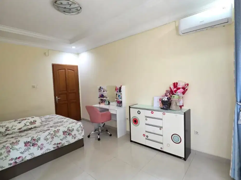 Murah !! DIJUAL RUMAH CANTIK DI SUNTER ADA ROOFTOP