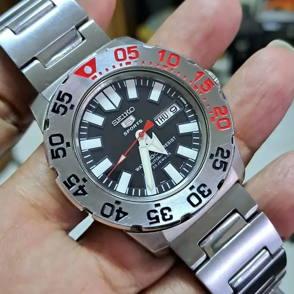 Seiko 5 sport automatic