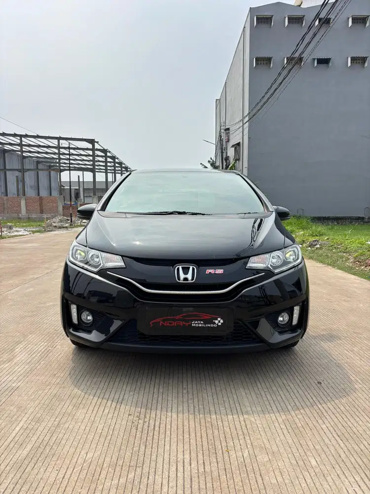 Honda Jazz 1.5 RS CVT 2015 ( Hitam Metalik )