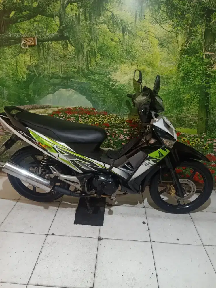 Honda Supra x 125 karburator mulus dan bagus