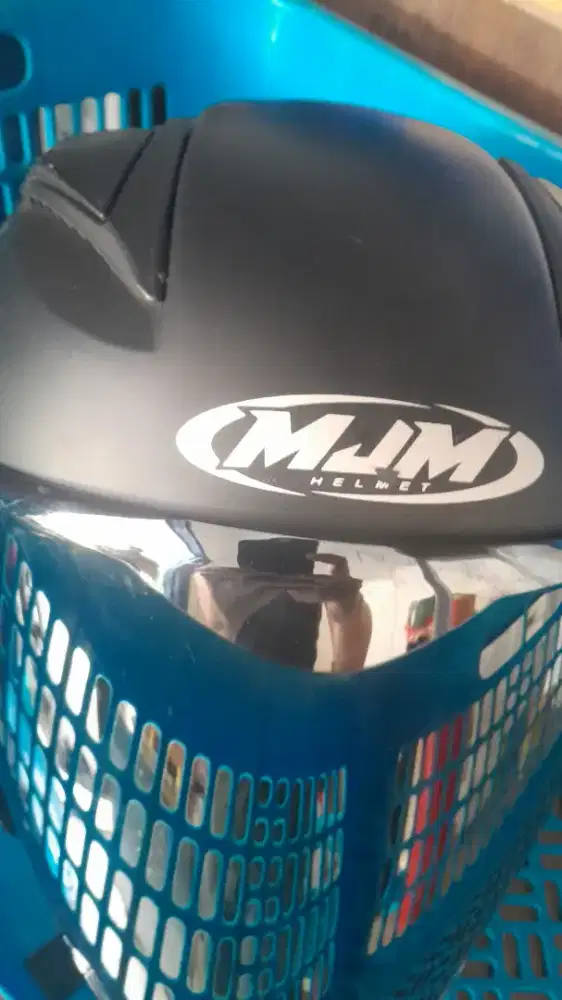 Cuci Helm dan Sepatu