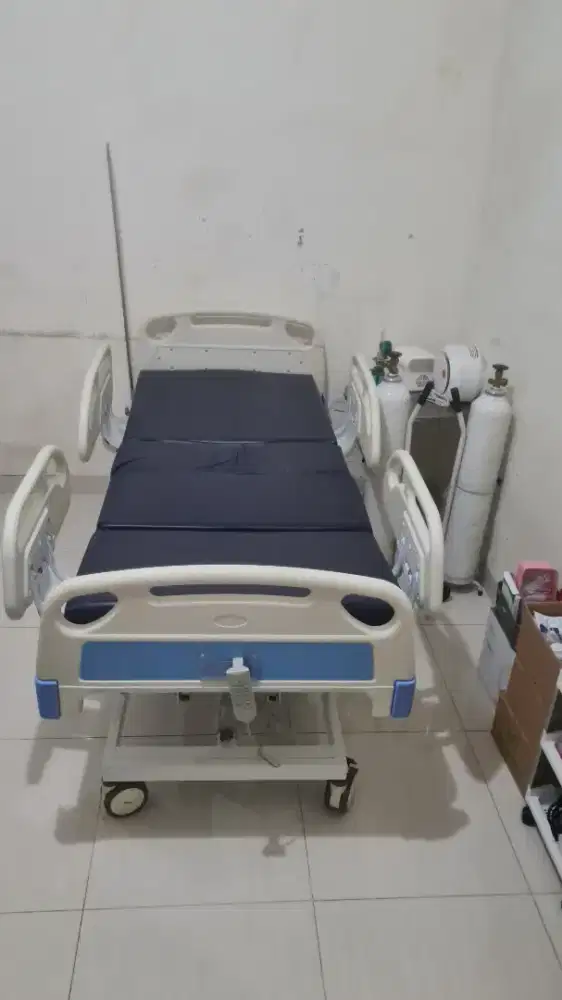 Tempat Tidur Rumah Sakit Pasien Bedrest