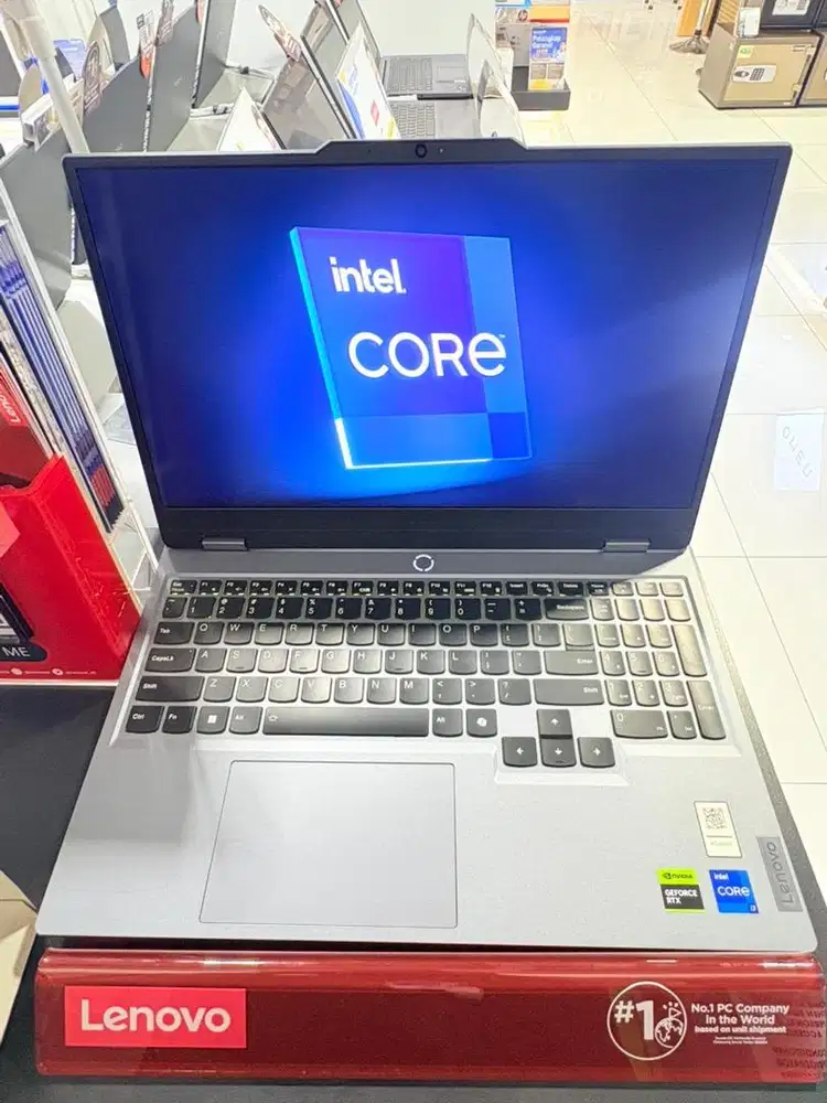 Lenovo LOQ15IRX9