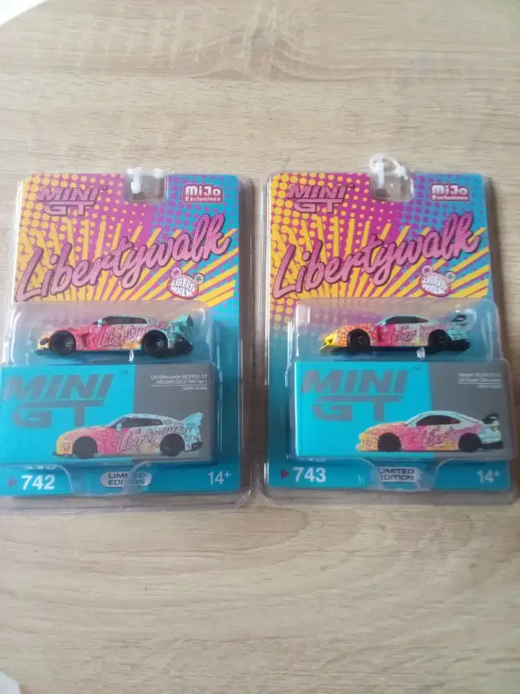 Mini GT LBWK Kuma Mijo 2 Mobil