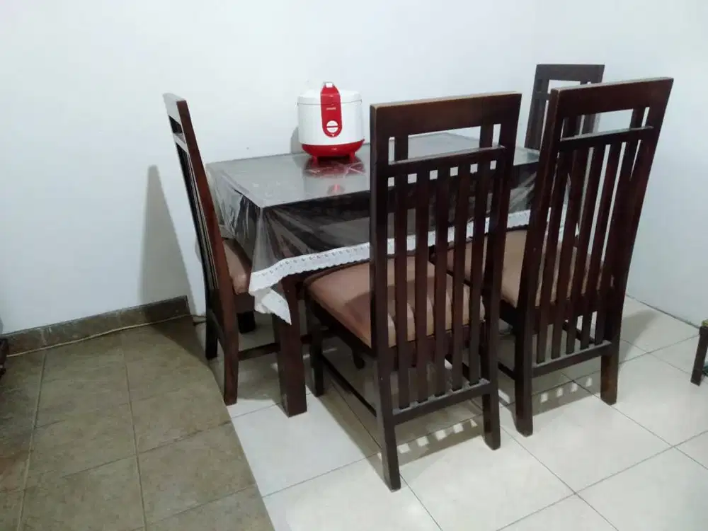DIJUAL MEJA MAKAN SET MINIMALIS ELEGAN